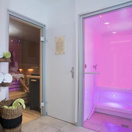 Laserz Hotel 3*